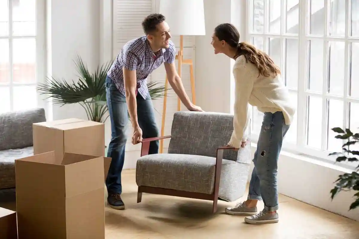 What should be considered when choosing furniture for a wedding?